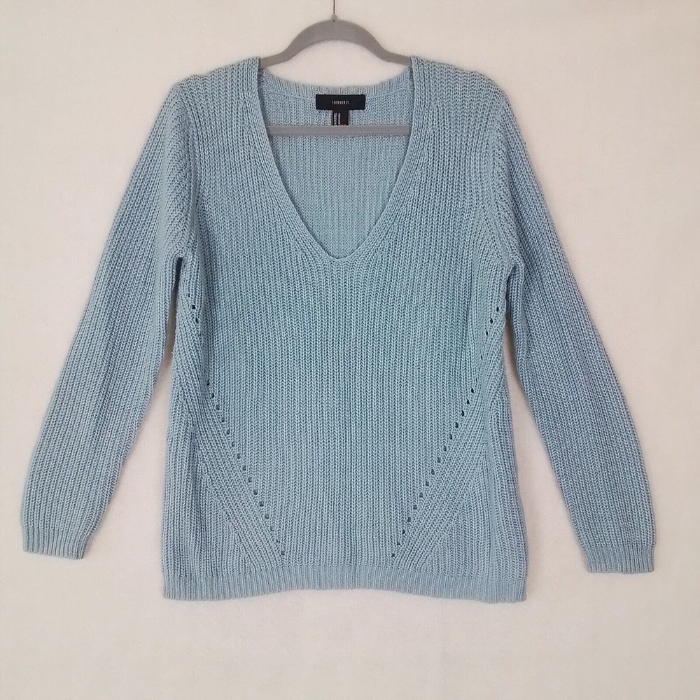 Forever 21 V-Neck Chunky Knit Sweater Size Medium in Soft Green‎